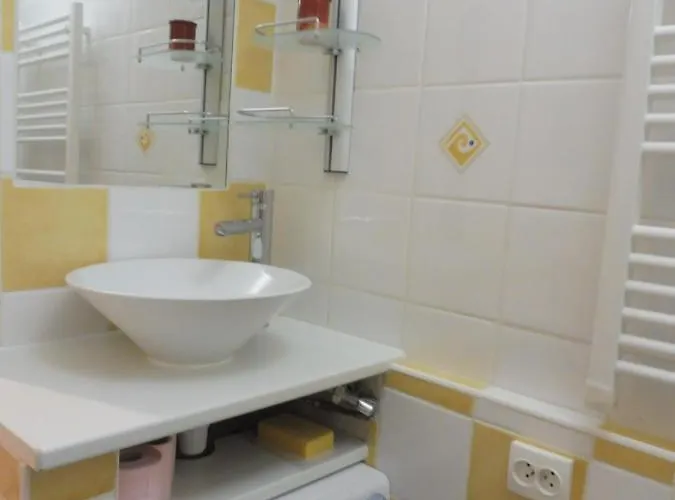 Апартаменты Abbaye Du Cap Joli T2 Moderne Proche Port Abbaye Du Cap Cap D'agde Агд